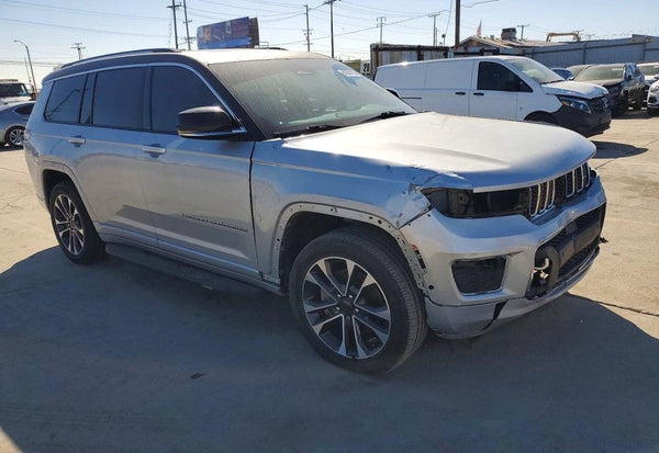 2021 Jeep Grand Cherokee L Overland vehicle photo 2