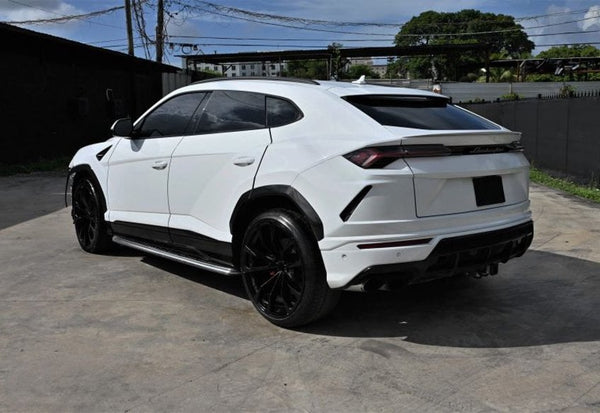 2019 Lamborghini Urus Sport Utility 4D vehicle photo 3