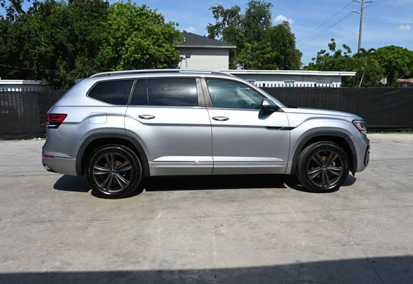 2022 Volkswagen Atlas V6 SEL R-Line 4Motion vehicle photo 5