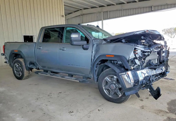 2025 GMC Sierra 3500HD SLE photo 11