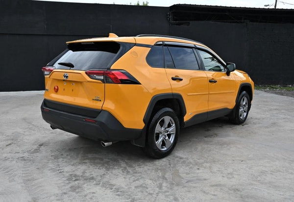 2023 Toyota RAV4 Hybrid LE photo 3
