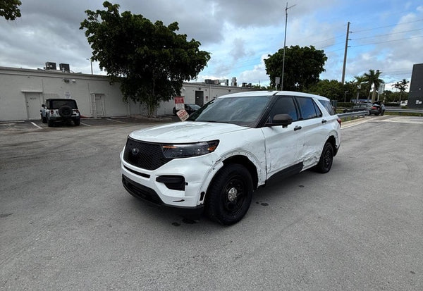 2021 Ford Explorer Police Interceptor Utility vehicle photo 2