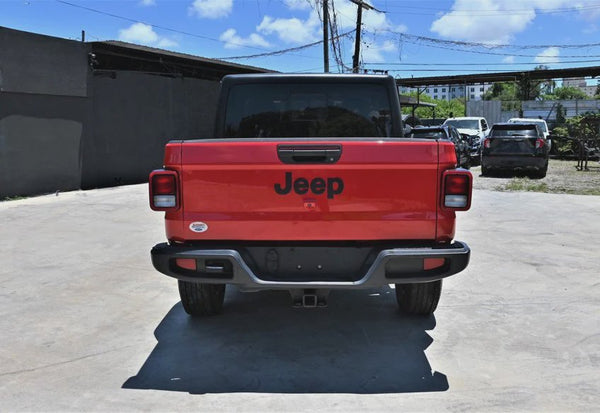 2023 Jeep Gladiator Sport S vehicle photo 7