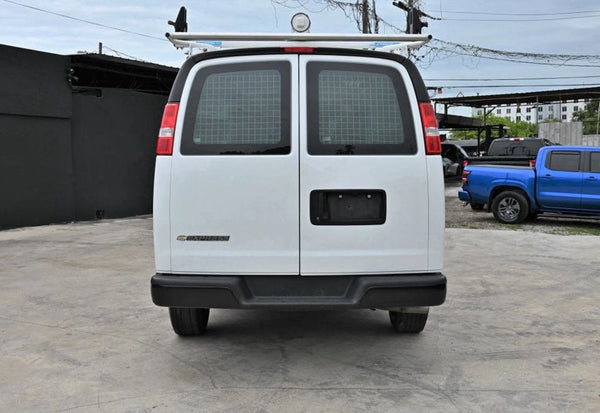 2024 Chevrolet Express 2500 vehicle photo 7