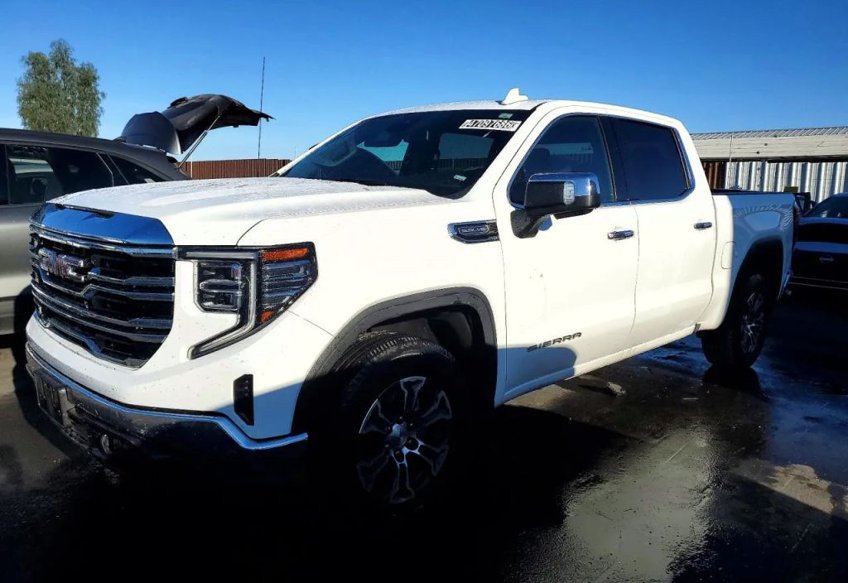 2025 GMC Sierra 1500 SLT