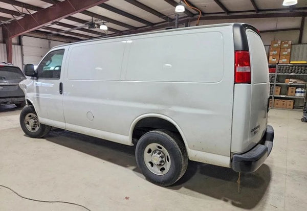 2023 Chevrolet Express 2500 photo 4