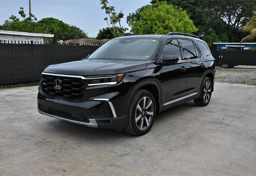 2023 Honda Pilot Touring