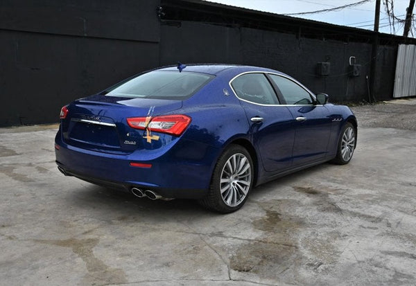 2016 Maserati Ghibli Base vehicle photo 3