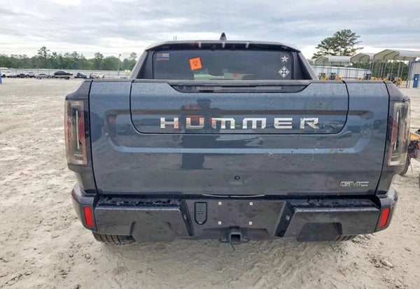 2025 GMC HUMMER EV 2X vehicle photo 6