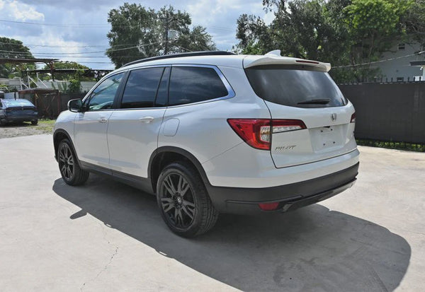 2022 Honda Pilot SE vehicle photo 3