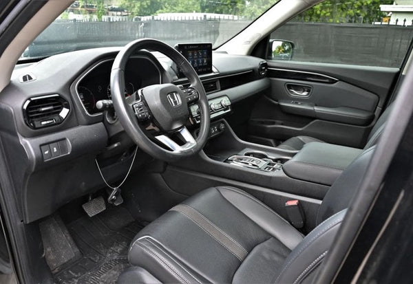 2023 Honda Pilot Touring photo 12