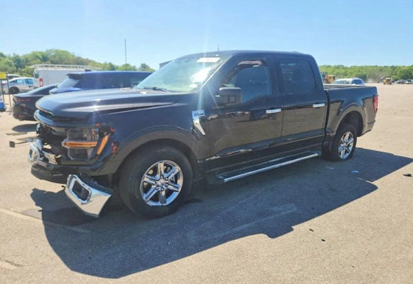 2025 Ford F-150 XLT Pickup 4D 5 1/2 ft photo 1