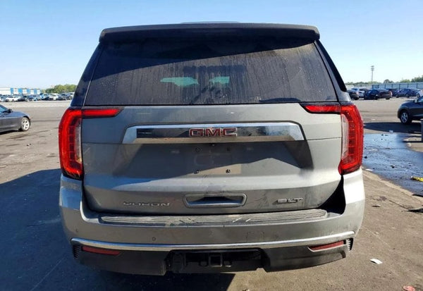2024 GMC Yukon SLT photo 6