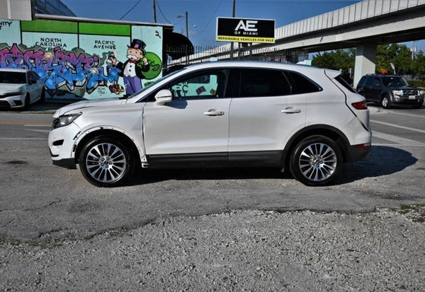 2017 Lincoln MKC Reserve Sport Utility 4D photo 9