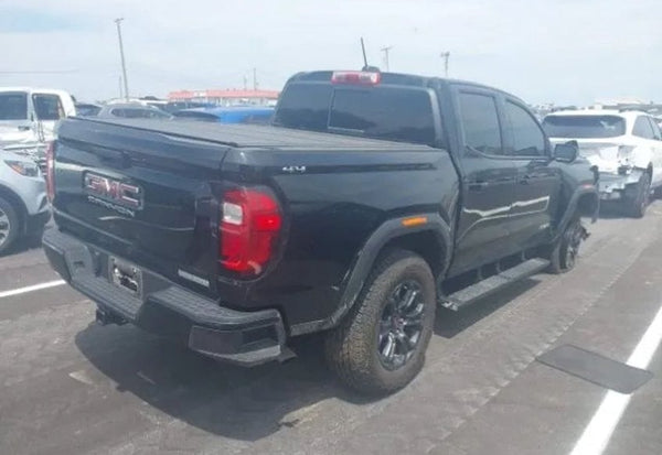2024 GMC Canyon Elevation vehicle photo 3