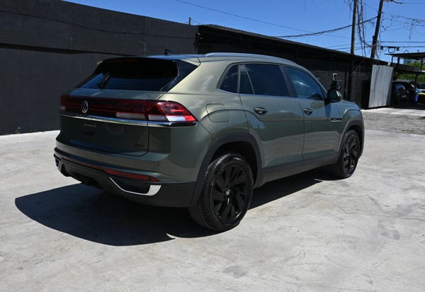 2025 Volkswagen Atlas Cross Sport SE 4Motion vehicle photo 3