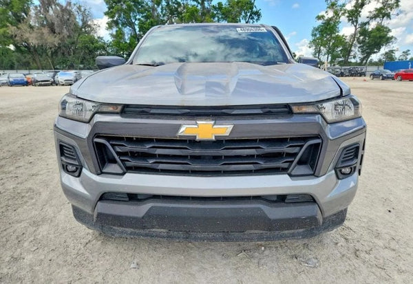 2023 Chevrolet Colorado LT photo 5