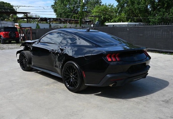 2024 Ford Mustang GT photo 4