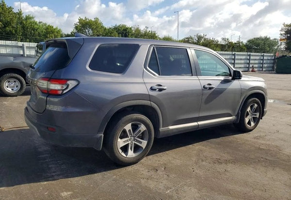2023 Honda Pilot EX-L vehicle photo 3