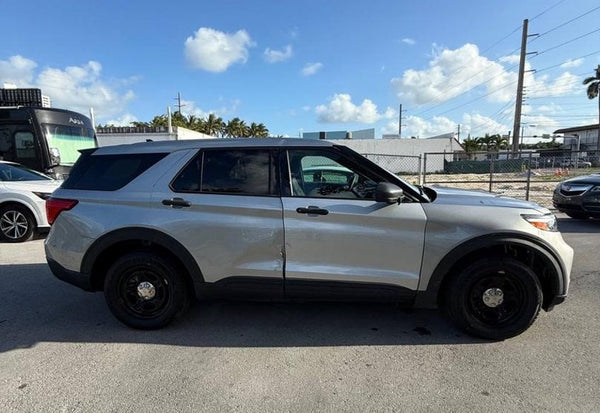 2023 Ford Explorer Police Interceptor Utility photo 6