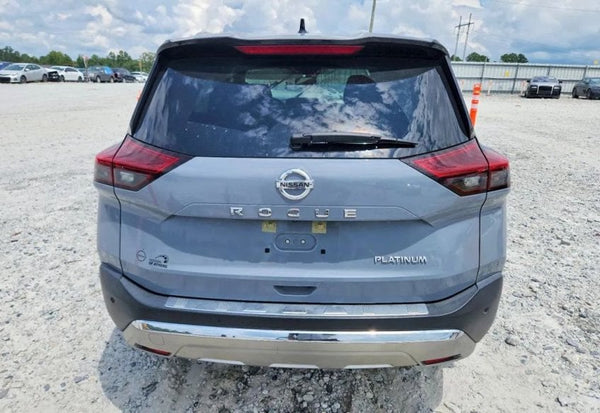 2021 Nissan Rogue Platinum vehicle photo 6