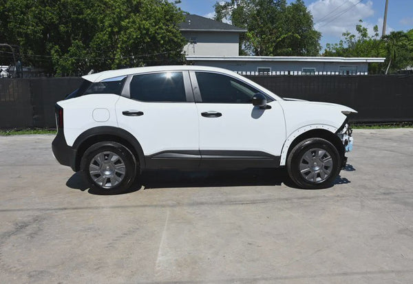 2026 Nissan Kicks S photo 5