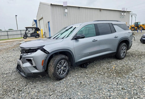 2025 Chevrolet Traverse LT vehicle photo 12