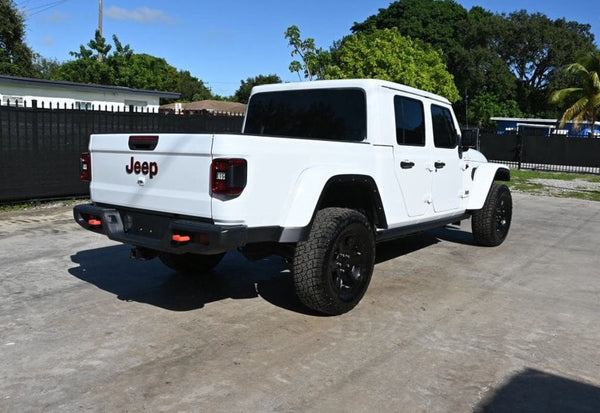 2023 Jeep Gladiator Mojave vehicle photo 3
