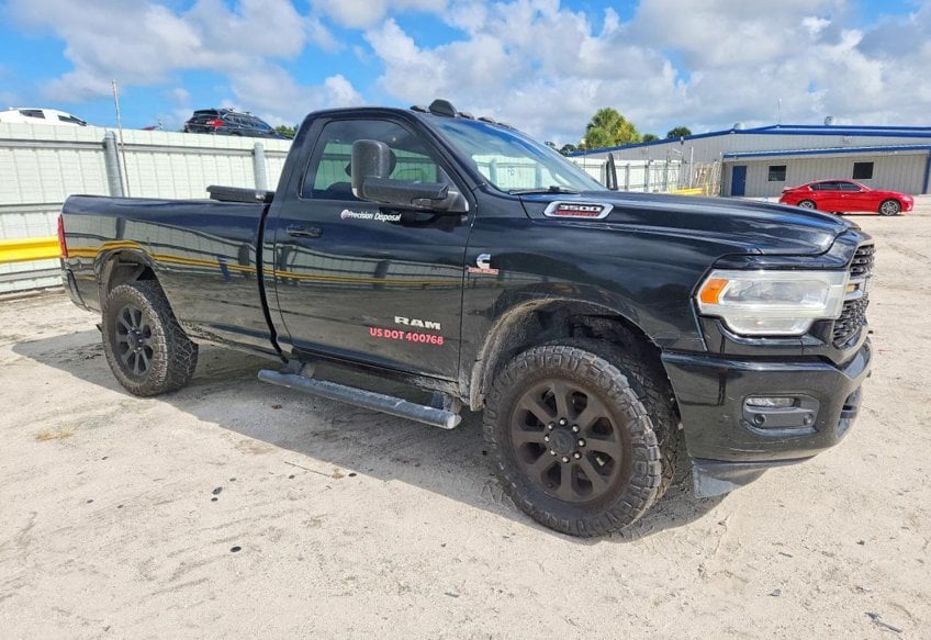 2022 Ram 3500 Big Horn main vehicle photo