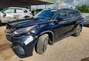 2023 Toyota Highlander XLE Sport Utility 4D thumbnail 13