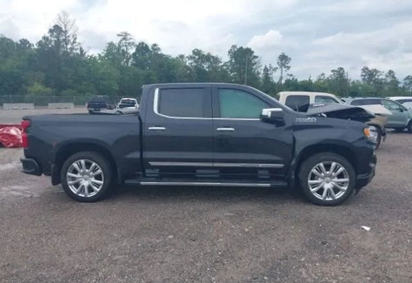 2023 Chevrolet Silverado 1500 High Country photo 7