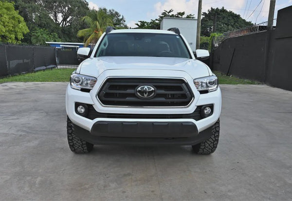 2023 Toyota Tacoma SR5 V6 vehicle photo 2