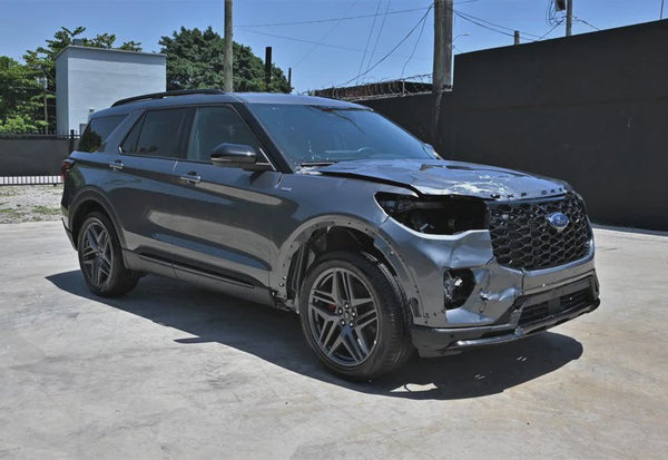 2026 Ford Explorer ST-Line vehicle photo 2