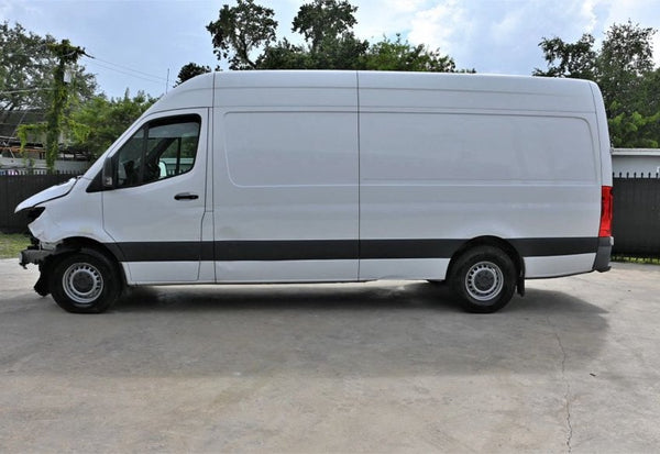 2022 Mercedes-Benz Sprinter 2500 photo 6