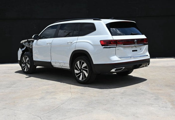 2024 Volkswagen Atlas SE photo 4