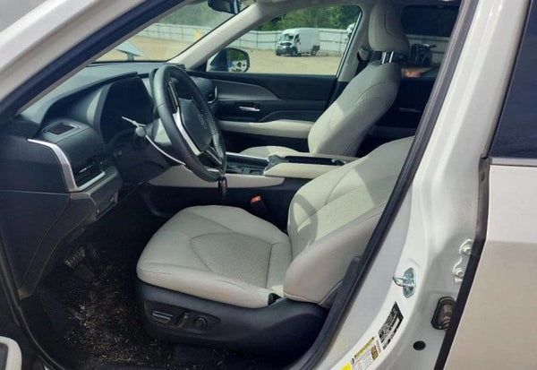 2024 Toyota Grand Highlander XLE Sport Utility 4D vehicle photo 8
