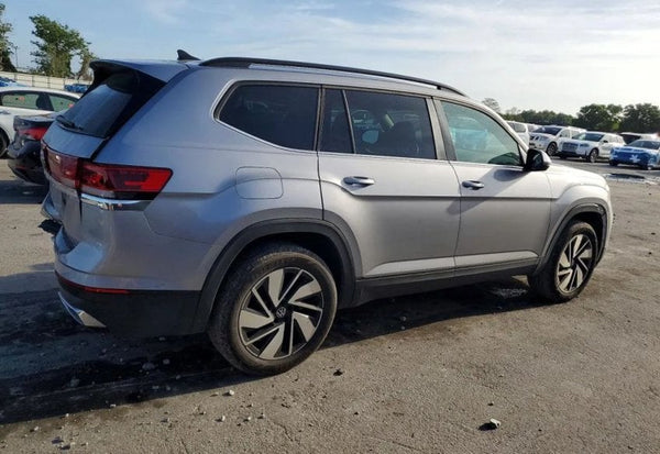 2024 Volkswagen Atlas SE photo 3
