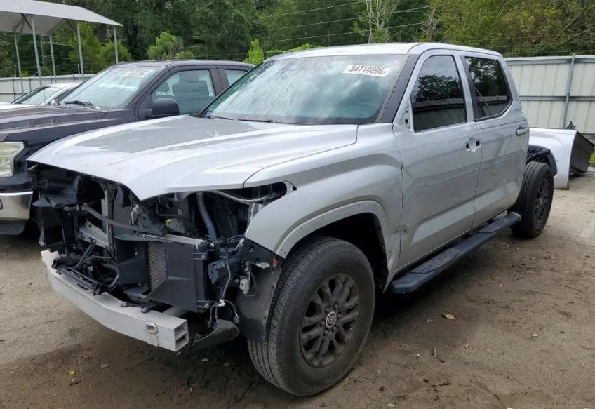 2024 Toyota Tundra SR5 main vehicle photo