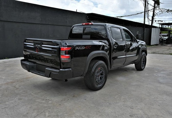 2026 Nissan Frontier PRO-4X photo 3