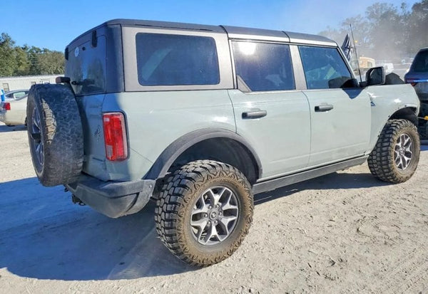 2023 Ford Bronco Black Diamond Advanced photo 3