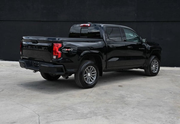 2024 Chevrolet Colorado LT photo 4