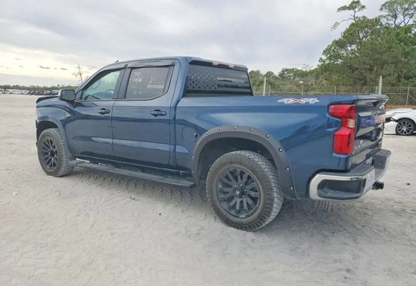 2021 Chevrolet Silverado 1500 LT photo 3