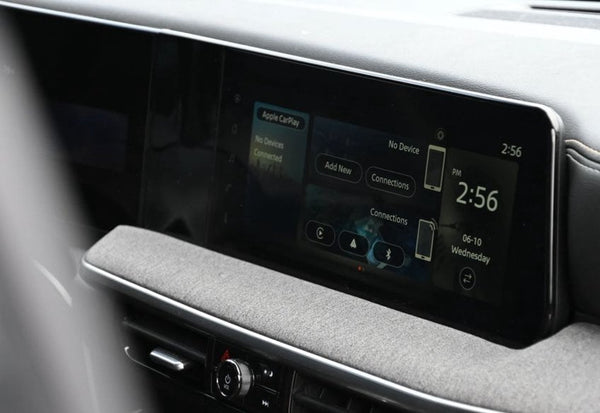 2025 Nissan Kicks SV photo 11