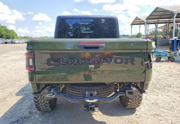2022 Jeep Gladiator Sport vehicle photo 6