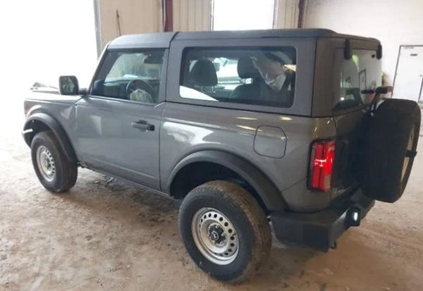 2025 Ford Bronco Base photo 3