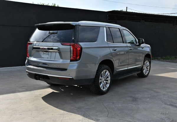 2024 GMC Yukon SLT vehicle photo 3