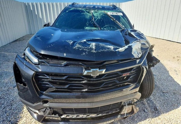 2025 Chevrolet Equinox RS Sport Utility 4D vehicle photo 5