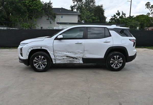 2025 Chevrolet Equinox LT vehicle photo 6