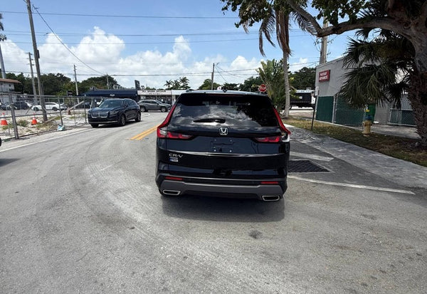 2024 Honda CR-V Hybrid Sport-L vehicle photo 8