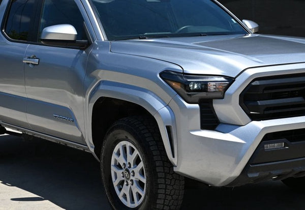2024 Toyota Tacoma SR5 photo 7